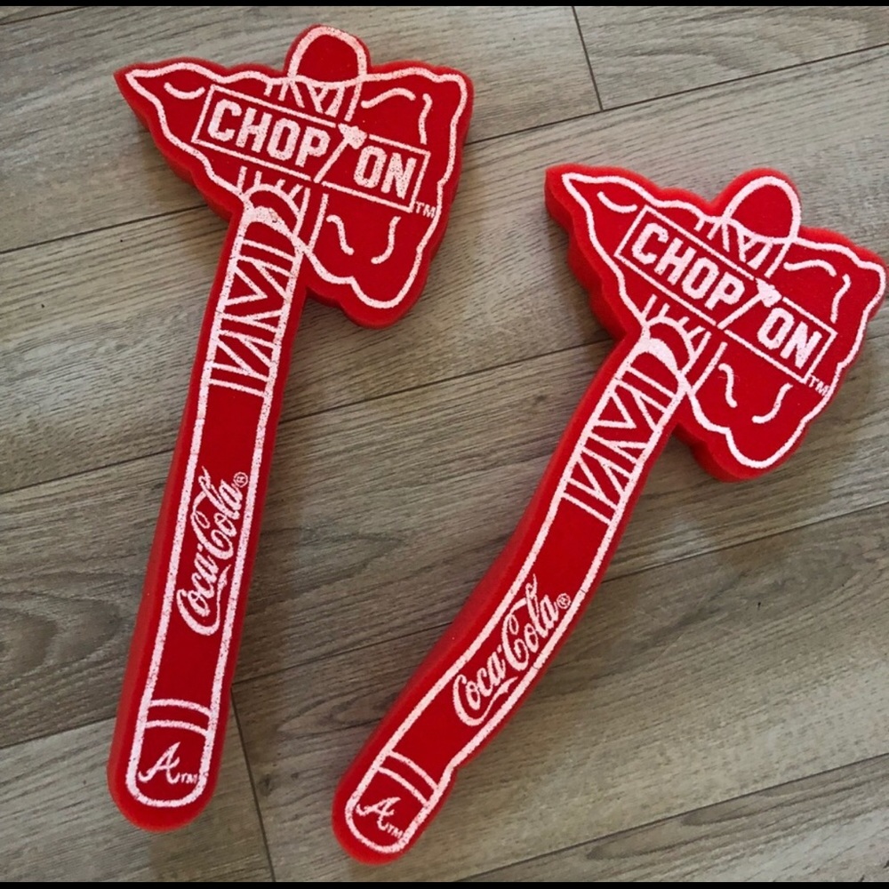 Foam tomahawks 2 (Atlanta Braves)